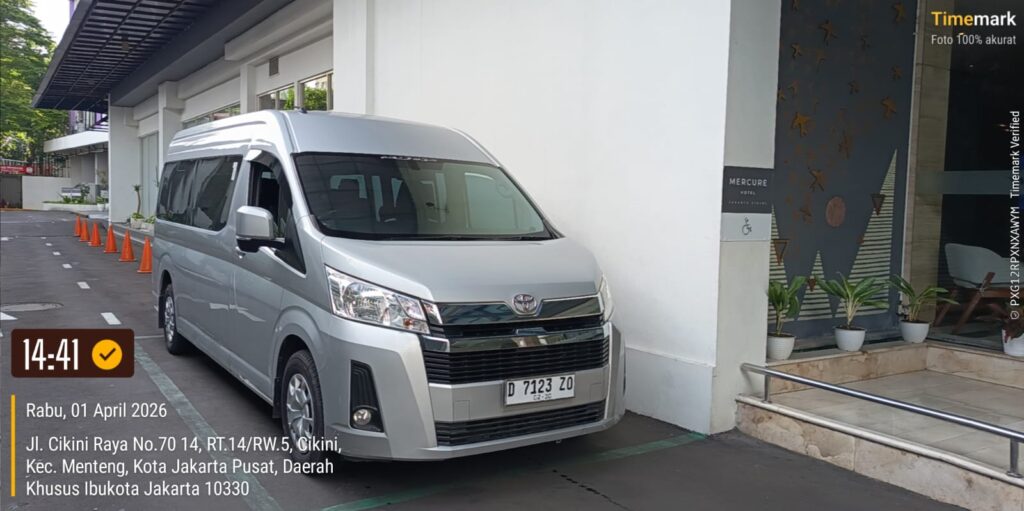 Travel Via tol door to door Semarang Jakarta